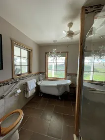 Rose Hill Farms- Relax at Your 12 Acre Farmhouse Retreat ! - Image 3