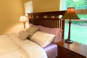 Sundance' Acres Peaceful and Private New House with Hot Tub and Fire Pit - Image 5