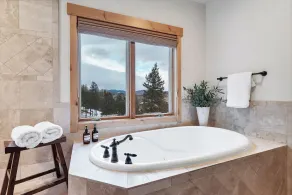 VIEWS! Luxury Cabin. HotTub. Near Red Rocks, Parks & Trails. Sleeps 8 - Image 2