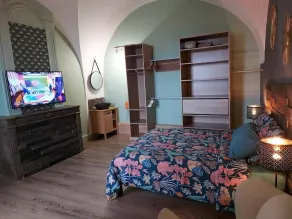 SPACIOUS APARTMENT**** BALCONY, TERRACE, GARDEN, PARKING + CHARGING STATION, AIR CONDITIONING - Image 5