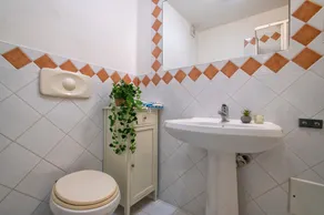 Villa \"Azzurra\" avec vue sur la mer, piscine et jardin - Image 4