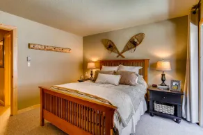 Tastefully Decorated Emmons Condo - Image 5