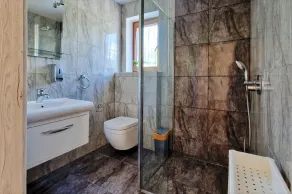 Casa vacanze a Wiśniowa con piscina e bosco - Image 2
