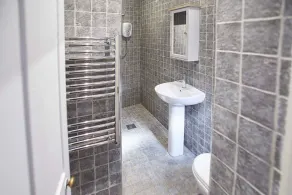 Host & Stay - Gun Gutter House - Image 2