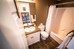 2-Bedroom 2-Bathroom Condo with Mountain Views - Image 4