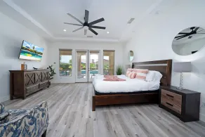 Luxurious 5BR Resort Style Home w Pool & Spa - Image 5