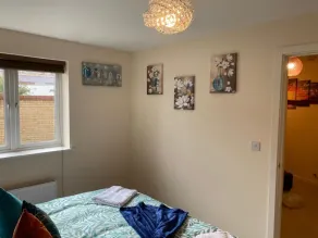 Exquisite Modern Homely Flat - Image 4
