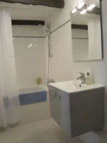 Cottage de charme, cadre tranquille, vue imprenable. Grand jardin privé avec piscine - Image 3