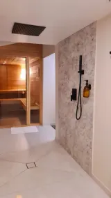 Magnificent farmhouse with hot tub in vaulted cellar - Image 3