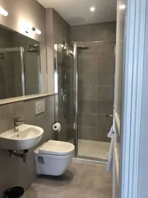 Renovierte Maisonette im Schloss aus dem 17. Jh - Image 2