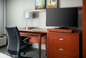 Indulge in Home-Like Comfort! 2 Comfortable Units, Near Camarillo Ranch House - Image 4