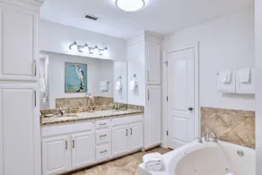 The Oasis 1506 | Spacious, Lazy River, Poolside Grill, New Splash Pad, Pool with Slide! - Image 2