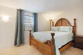 The Couple’s Paradise, Close to Downtown, Salt-Water Pool - Image 3