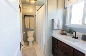 PROMO 5% WEEKLY AND 10% MONTHLY DISCOUNT! Mountain Cabin, conveniently located. - Image 4