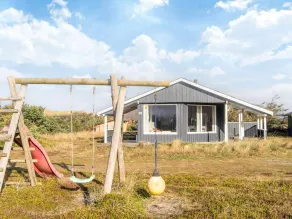 Seaside Escape With Swing - By Traum Ferienwohnungen - Image 2