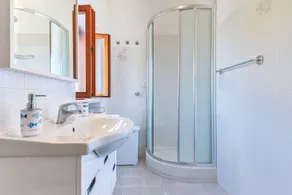 Apartment holiday home 'Casa Arancio' with Beautiful Mountain View & Wi-Fi - Image 5
