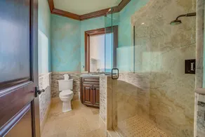 Beach Front Executive Home - Image 5