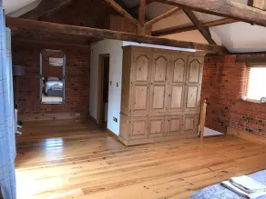 Beautiful one bedroom cottage near Kimbolton and Cambridge with stunning views - Image 5