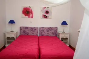 DIO GUESTHOUSES VILLA MALEAS 2 B/R WITH PRIVATE GARDEN AND SWIMMINGPOOL - Image 4