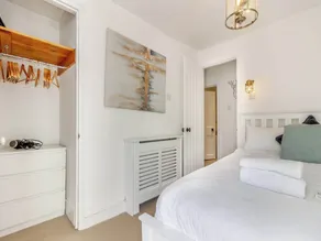 2 bedroom accommodation in Shaldon - Image 5