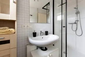 Holiday Apartment \"Heimathafen\" with Balcony and Wi-Fi - Image 4