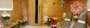 Pretty, Romantic Cornish Cottage with Hot Tub & Sauna near the Beach - Image 5
