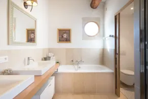 Le Mas En Rose - Cinq Chambres Villa, Couchages 10 - Image 2