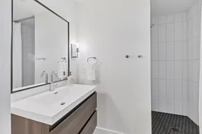 Fully Renovated Mid Century Ranch minutes from Siesta Key and Downtown Sarasota! - Image 4