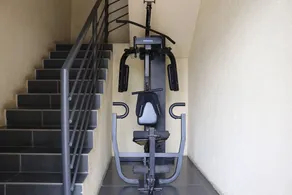 Deluxe 1 Bedroom Apartment in Osu - Pulse of Accra - Image 2