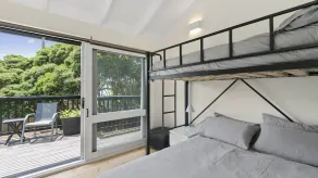 A1 Location By The Sea - Beautiful spacious home next to the ocean - Image 5
