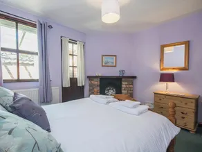 Apple Tree Cottage - E1800 - Image 5