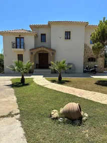 Onirozo Koroni Private Villa - Image 4