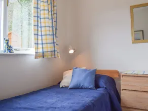 2 Schlafzimmer Unterkunft in Wootton Bridge, near Ryde - Image 4