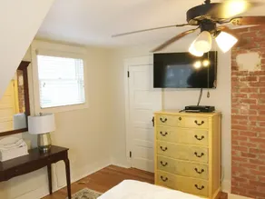 The Pearl: A1922 Colonial House - Image 5