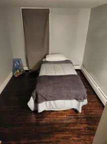Hear the stream from bed. - Image 3