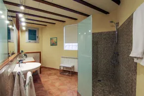 Casa rural (alquiler íntegro) Cal Menut para 12 personas - Image 4