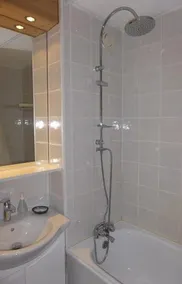 La Souche 8 - Large 2-room apartment, close to the village centre - Image 2