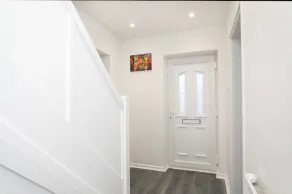 Nottingham Top Serviced Home - Image 3