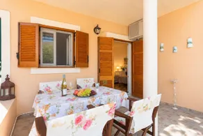 Effie Apartment - Image 5