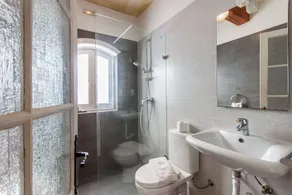 Agréable maison de vacances adaptée aux familles avec jardin, piscine privée et barbecue | Proche Sanctuaire national Ta' Pinu de Għarb | Avec animaux acceptés - Image 3