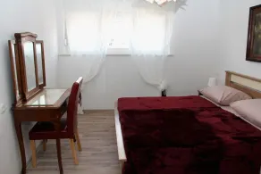 This is a small but nice apartment with a beautiful view on chanel St. Ante. - Image 4