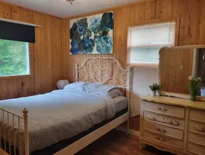 Cozy River Retreat - Image 5