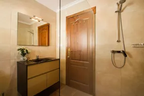 Villa Moskoa - PlusHolidays - Image 5
