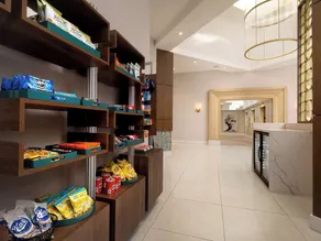 Modern Accommodation in White Plains! Enjoy Indoor Pool & Free Airport Shuttle! - Image 3