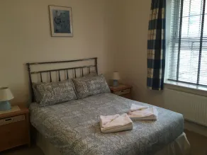 Southover Beach - Family Garden Apartment - Image 5