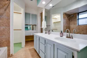 Private Hot Tub & Heatable Pool, Large Fenced Yard, Office, & Pet Friendly - Image 2