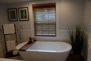 Charming, newly renovated house, a few steps from bike path. - Image 3