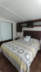 Hermosa casa de campo moderna en alquiler ubicada en un campo de golf - Image 2
