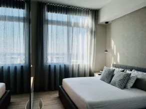 BRAND NEW TOP FLOOR IN THE HEART OF MIAMI / SUPER CLOSE TO BEST AREAS - Image 4