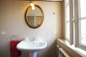 3-rumslägenhet med två badrum, stor terrass med magnifik utsikt över sjön - Image 4